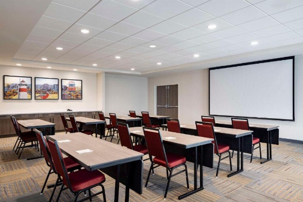 Home2 Suites By Hilton East Haven New Haven image 27